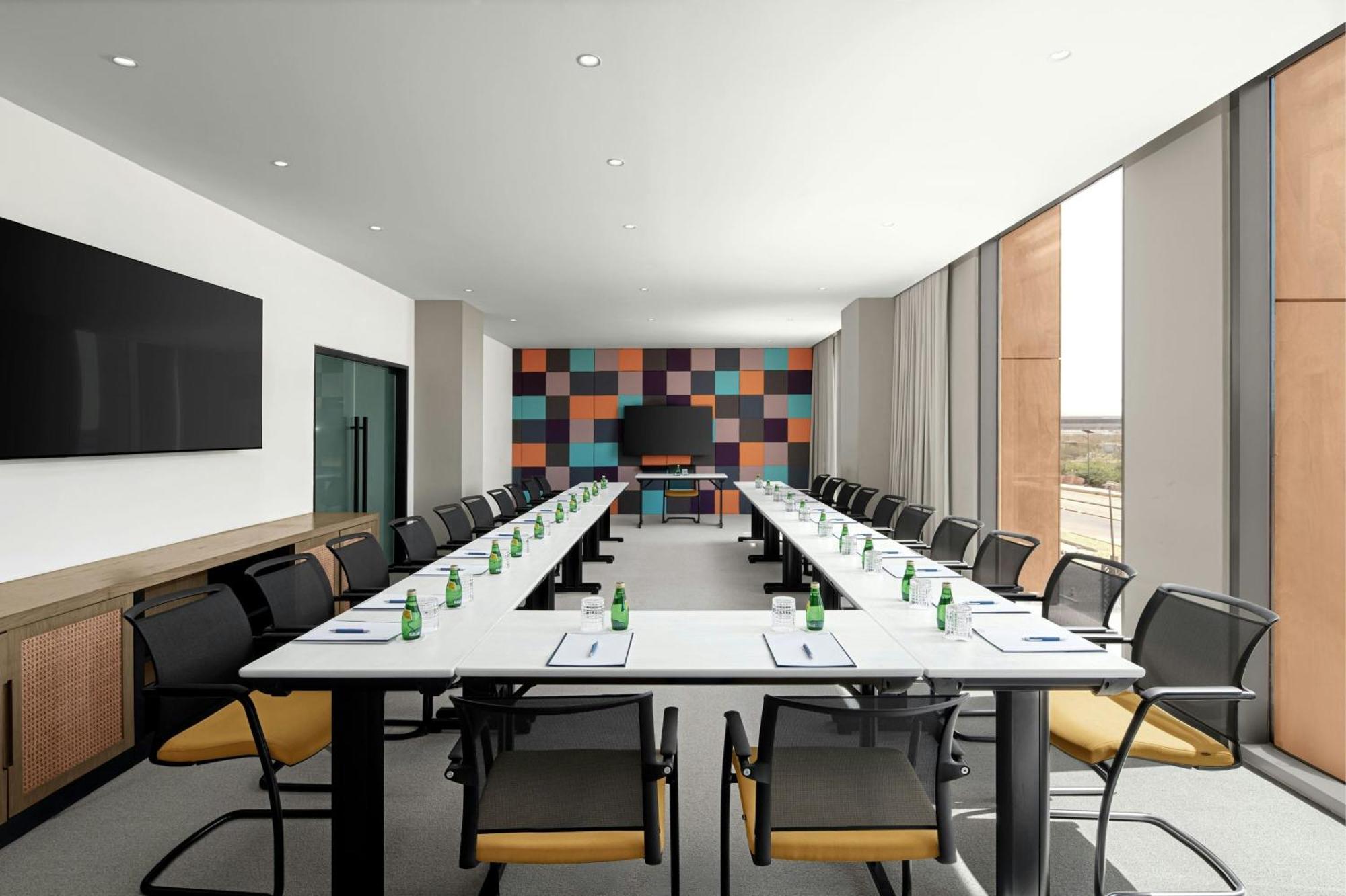 Four Points By Sheraton Dakar Diamniadio Noflaye Exterior foto